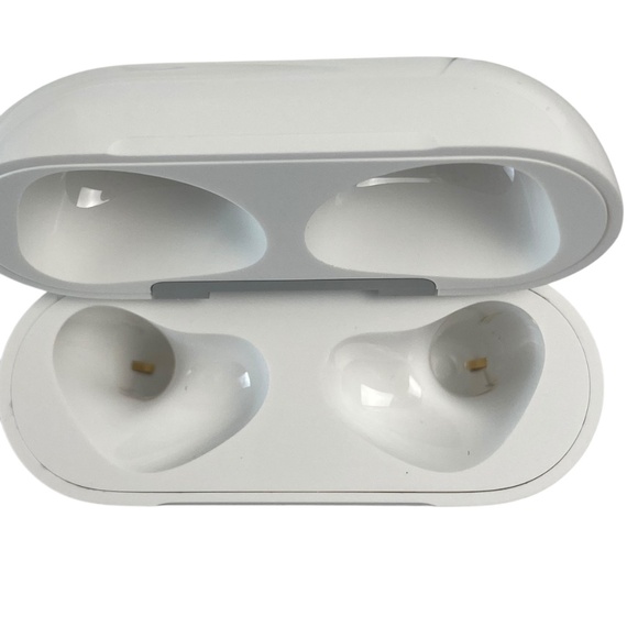 Apple White Wireless Earbuds - Picture 10 of 11